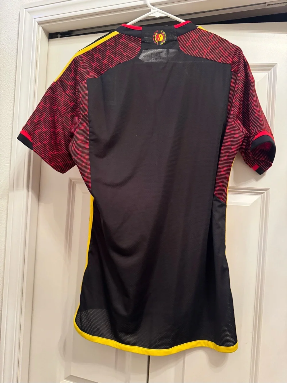 Adidas Men's Seattle Sounders Bruce Lee Soccer Jersey Medium NWT $150 Red Black